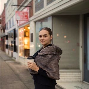 Meet your Posher, Selena